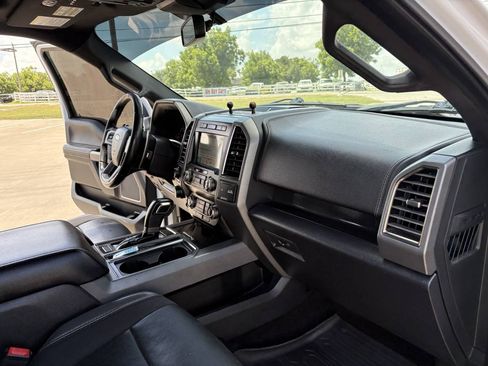 Used 2019 Ford F150 Raptor w/ Equipment Group 802A Luxury AWD/4WD image 18