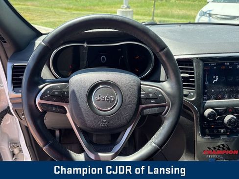 Used 2018 Jeep Grand Cherokee Laredo AWD/4WD image 20