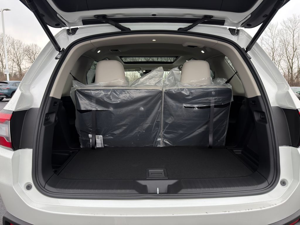 New 2026 Honda Pilot Touring image 23