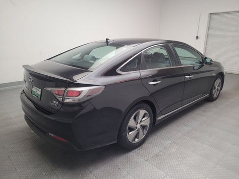 Used 2016 Hyundai Sonata Plug-In Hybrid image 9