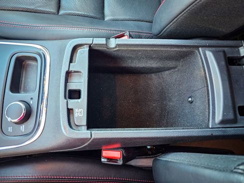 Used 2017 Dodge Durango R/T w/ Technology Group image 31