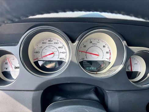 Used 2011 Dodge Challenger R/T RWD image 19