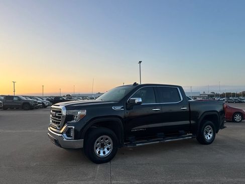 Used 2019 GMC Sierra 1500 SLT RWD image 11