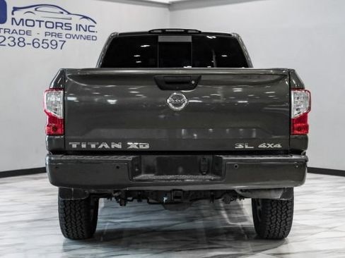 Used 2016 Nissan Titan SL AWD/4WD image 10