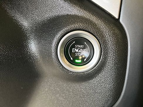 Used 2021 Chevrolet Silverado 1500 RST image 24