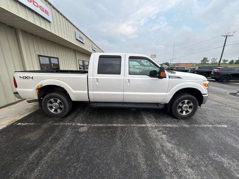 Used 2016 Ford F250 Lariat w/ Lariat Ultimate Package AWD/4WD image 2