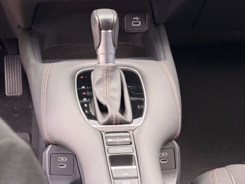 Used 2024 Honda HR-V Sport image 3