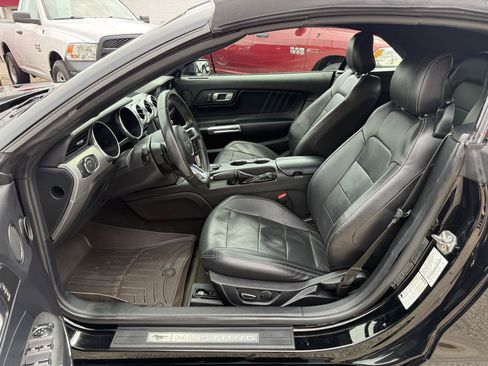 Used 2018 Ford Mustang Premium RWD image 14