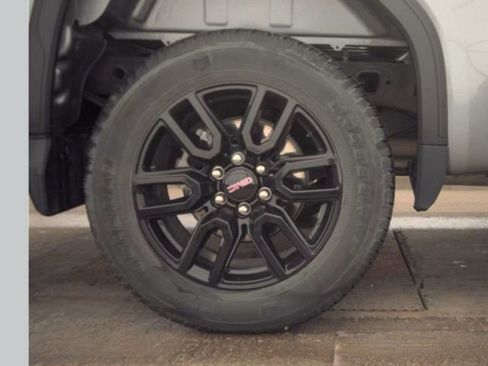 Used 2024 GMC Sierra 1500 Elevation image 22