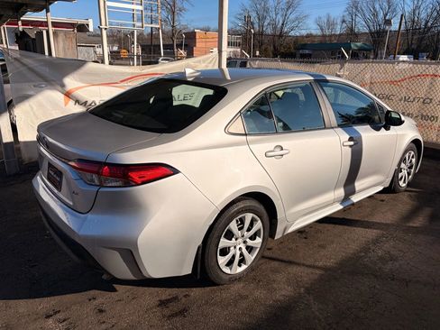 Used 2024 Toyota Corolla LE image 57