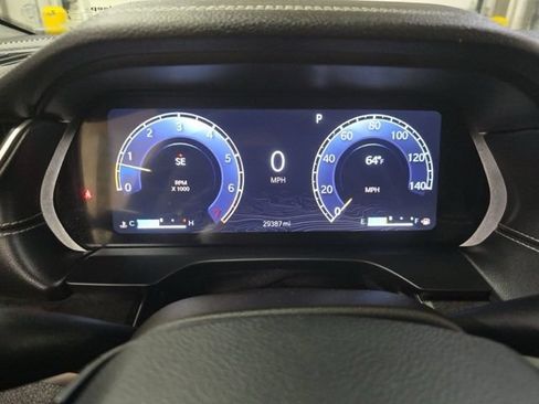 Used 2023 Jeep Grand Cherokee L Limited AWD/4WD image 15