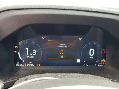 Used 2025 Ford Explorer Active w/ Active Comfort Package RWD image 9