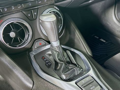 Used 2017 Chevrolet Camaro LT RWD image 21