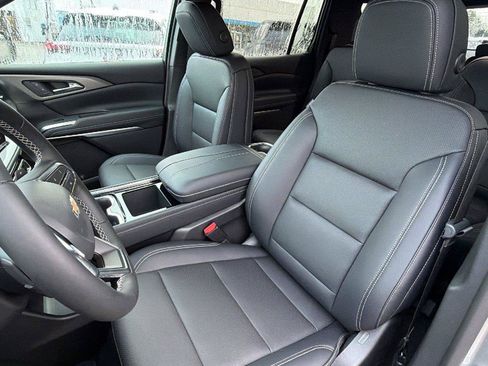 New 2026 Chevrolet Traverse LT w/ Driver Confidence Package FWD image 4