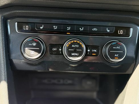 Used 2019 Volkswagen Tiguan SE w/ Panoramic Sunroof Package FWD image 27