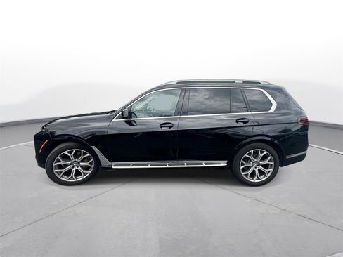 Used 2025 BMW X7 xDrive40i AWD/4WD image 9