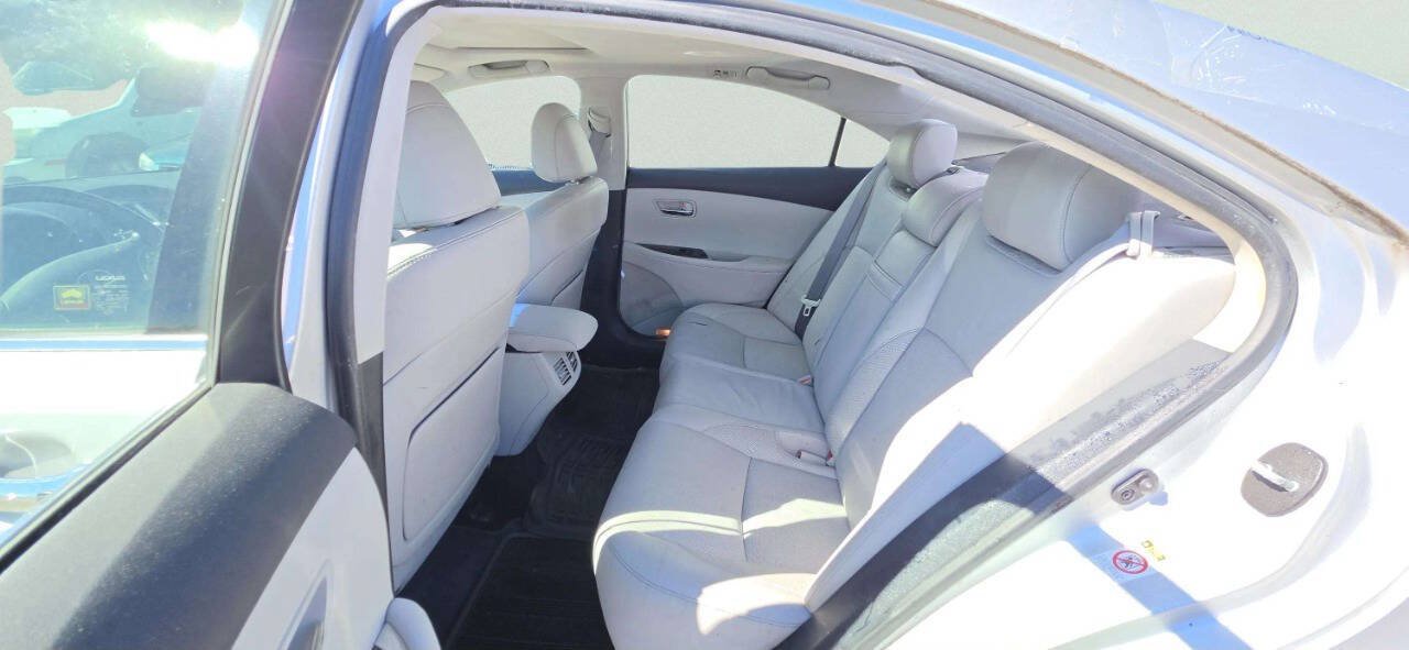 Used 2011 Lexus ES 350 FWD image 7