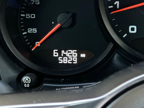 Used 2018 Porsche Macan image 21