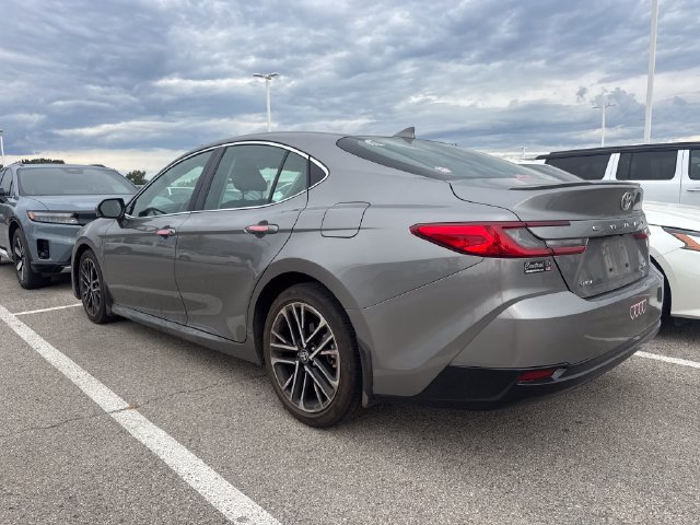 Used 2025 Toyota Camry XLE FWD image 3