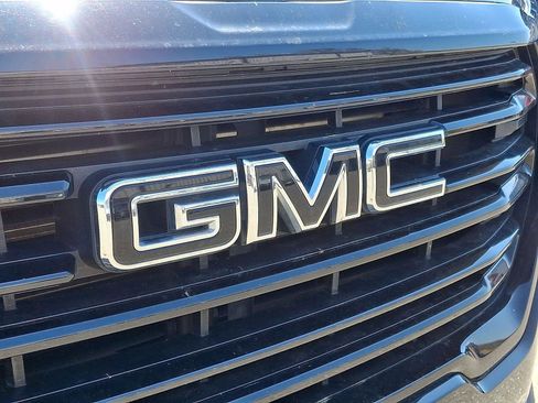 Used 2022 GMC Terrain SLE w/ Driver Convenience Package image 31