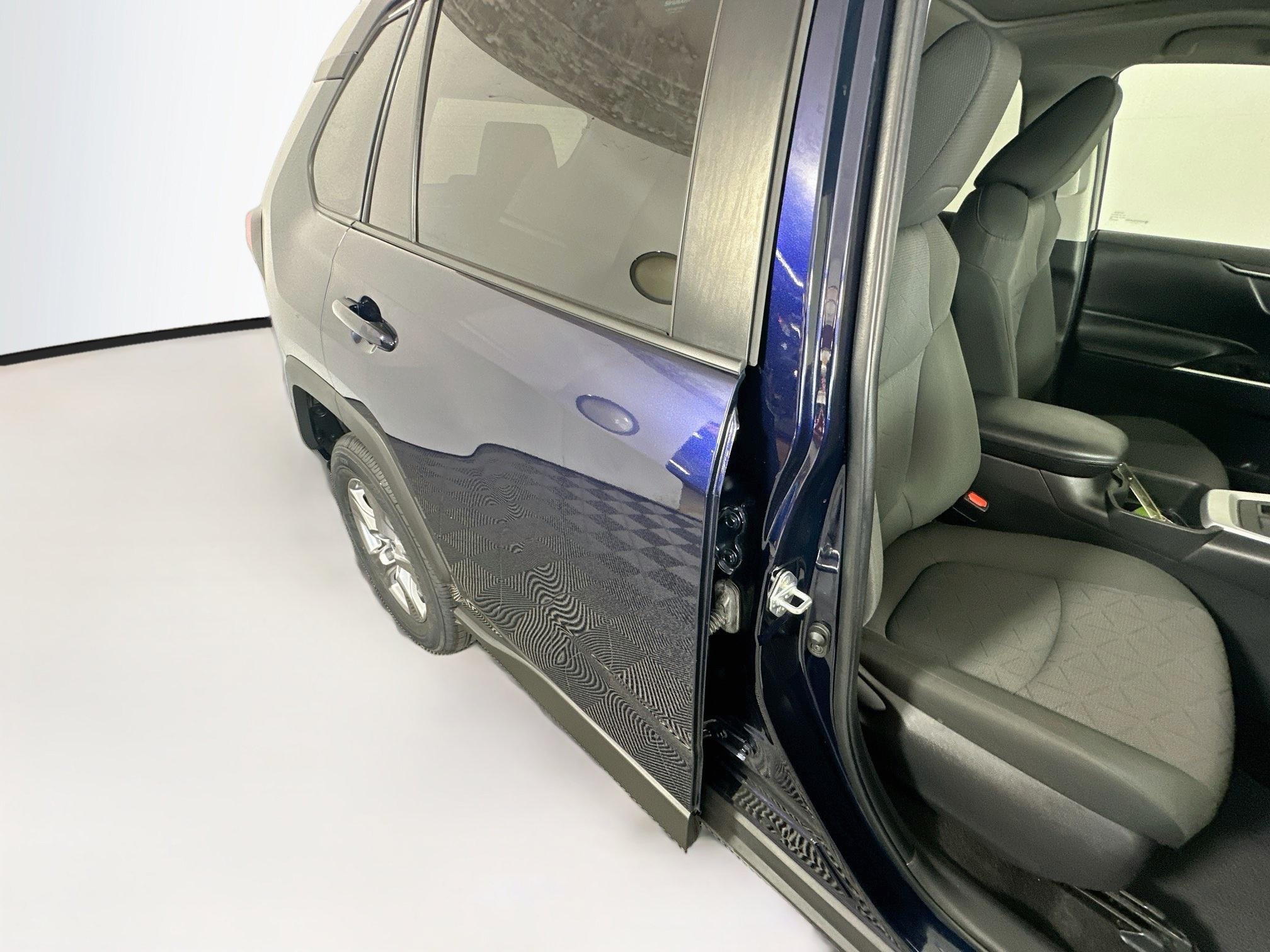 Used 2023 Toyota RAV4 XLE w/ Convenience Package FWD image 28