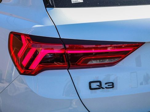 New 2025 Audi Q3 2.0T Premium Plus image 9