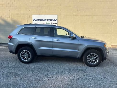 Used 2016 Jeep Grand Cherokee Limited AWD/4WD image 3