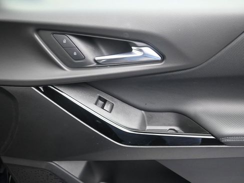 Used 2026 Chevrolet Equinox LT image 14