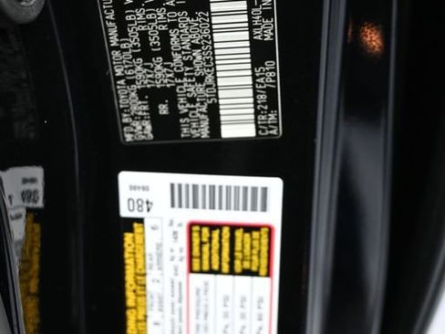 Used 2025 Toyota Sienna XLE w/ XLE Plus Package image 9