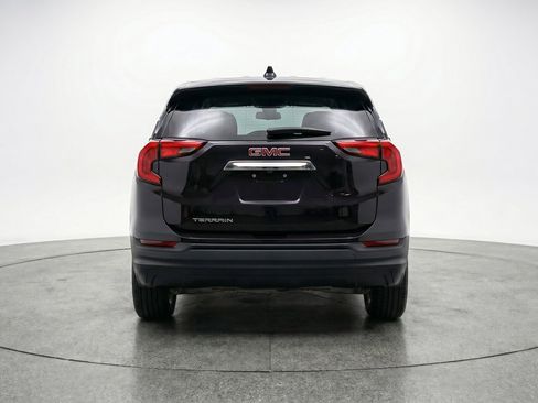 Used 2024 GMC Terrain SLE FWD image 7