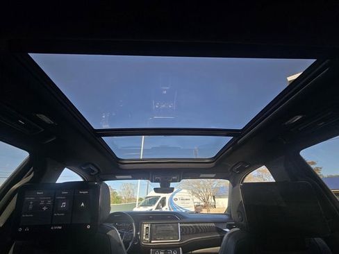 Used 2021 GMC Yukon XL Denali w/ Denali Ultimate Package image 19