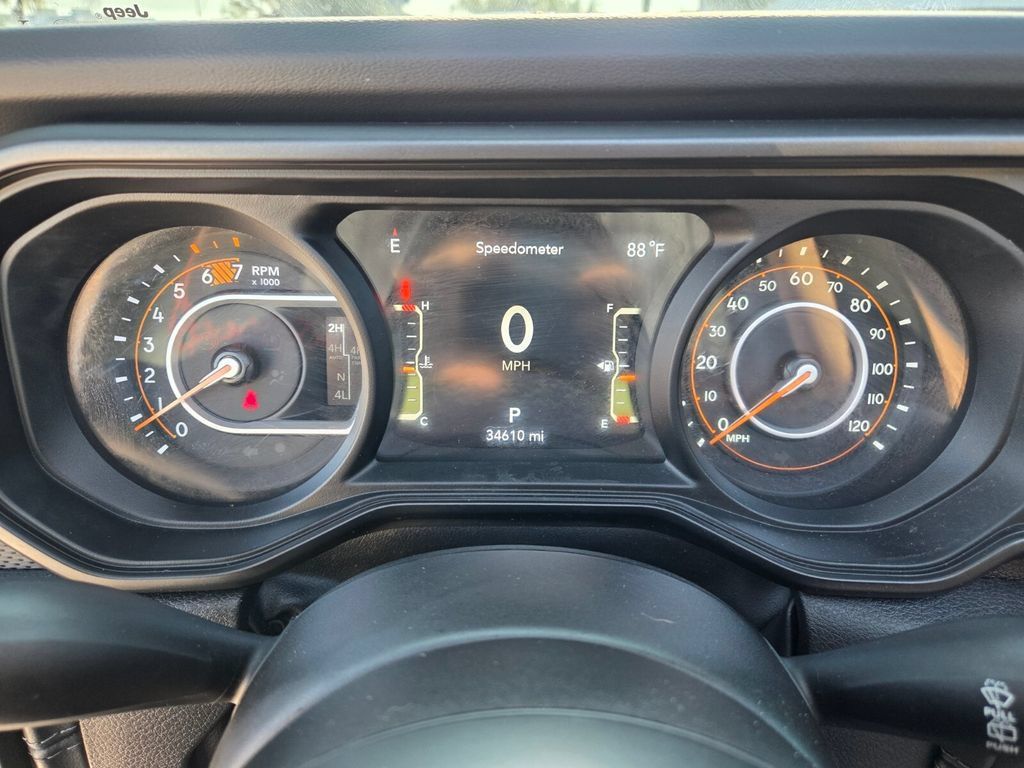 Used 2024 Jeep Wrangler Unlimited Rubicon AWD/4WD image 32