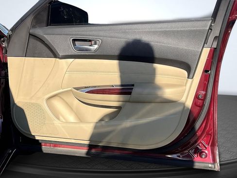 Used 2015 Acura TLX image 23