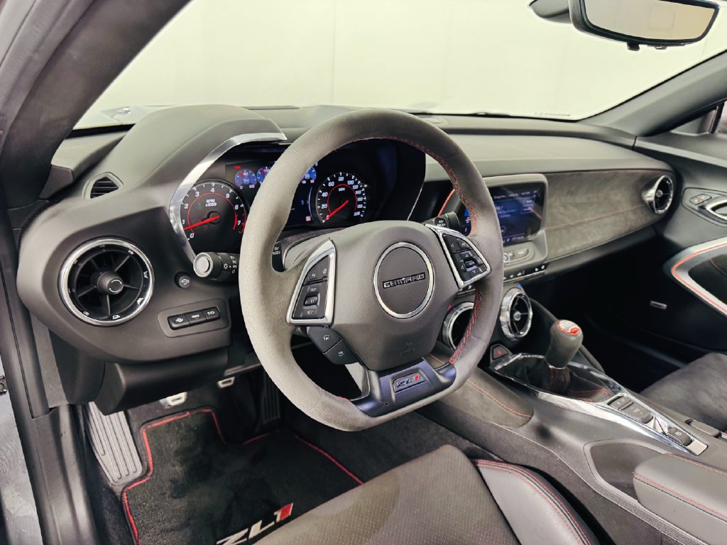 Used 2019 Chevrolet Camaro ZL1 w/ LPO, ZL1 Protection Package RWD image 11