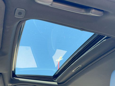 Used 2025 Toyota Camry SE image 15