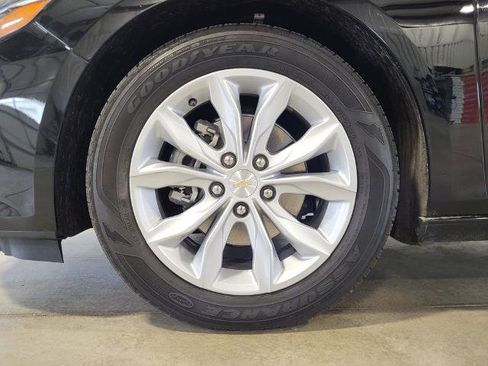 Used 2025 Chevrolet Malibu LT image 9
