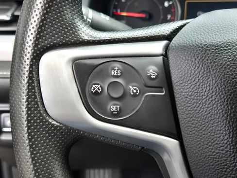 Used 2023 GMC Acadia SLE w/ Driver Convenience Package FWD image 26
