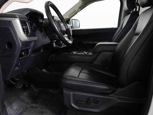 Used 2024 Ford Expedition Max XLT AWD/4WD image 16