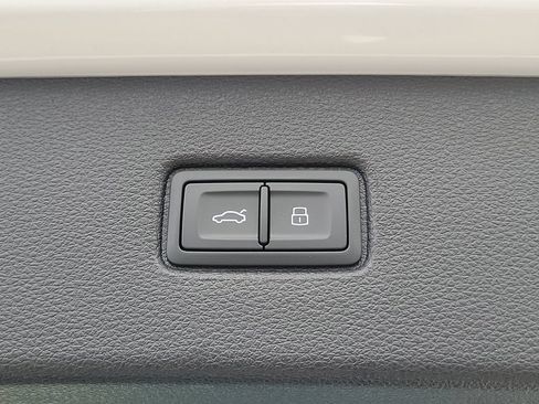 Certified 2023 Audi Q7 2.0T Premium Plus w/ Premium Plus Package AWD/4WD image 15