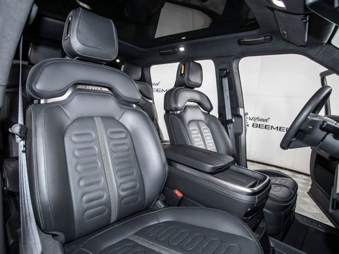 Used 2025 Rivian R1S Adventure AWD/4WD image 48