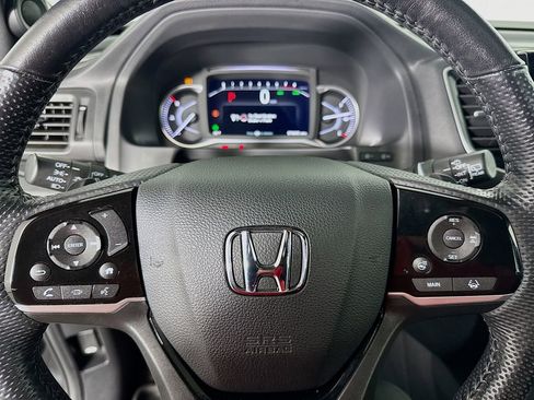 Used 2023 Honda Passport Elite image 16