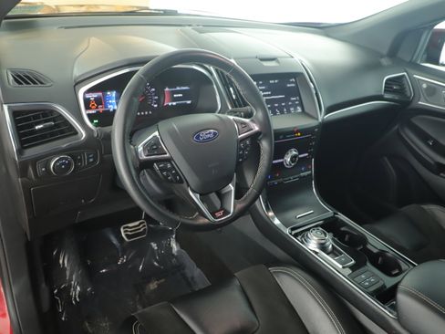Used 2019 Ford Edge ST w/ Equipment Group 401A image 13