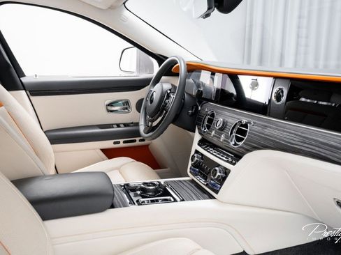 Used 2021 Rolls-Royce Ghost image 34