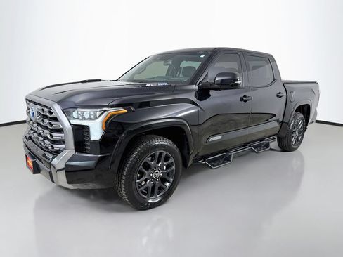 Used 2023 Toyota Tundra Platinum AWD/4WD image 3