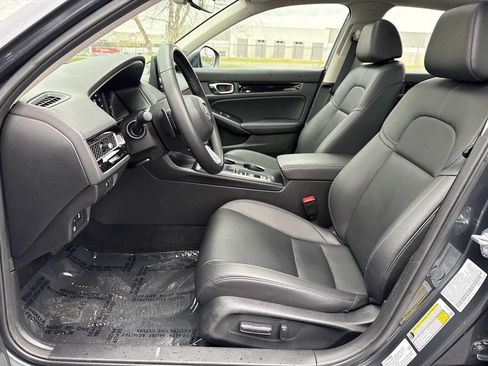 Used 2024 Honda Civic Touring image 25