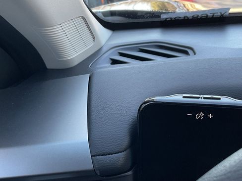 New 2026 Nissan Kicks S image 26