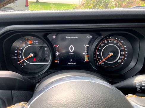 Certified 2024 Jeep Wrangler Unlimited Sahara AWD/4WD image 21