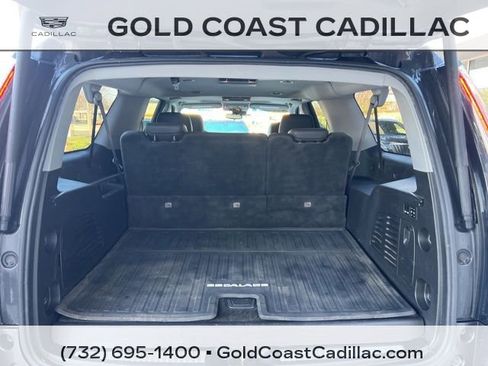 Used 2017 Cadillac Escalade ESV Luxury image 14