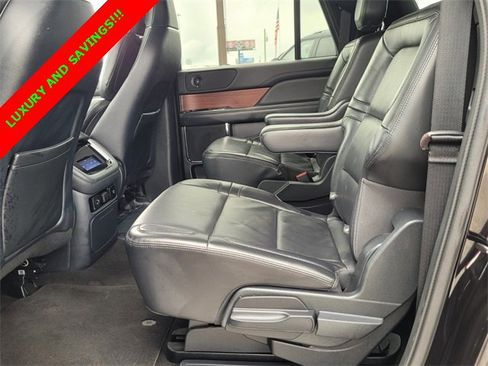 Used 2023 Lincoln Navigator L Reserve image 6