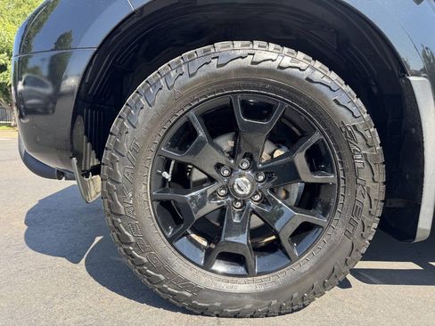 Used 2019 Nissan Frontier SV w/ Value Truck Package AWD/4WD image 17